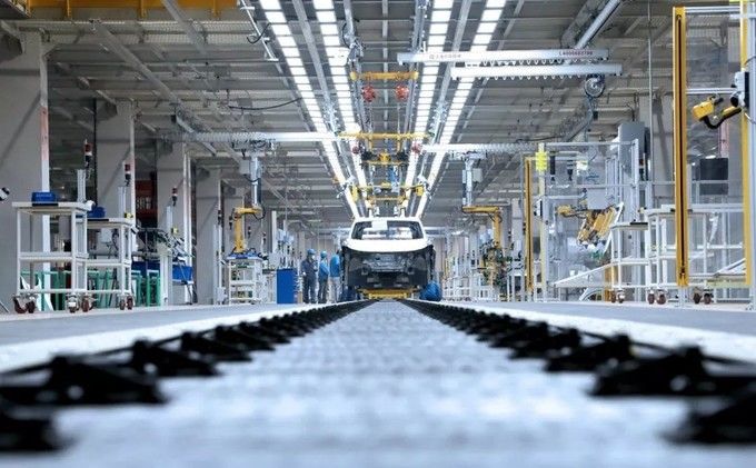 Shaanxi Xianghelixin Automobile Sales Service Co., Ltd. üreticinin üretim hattı